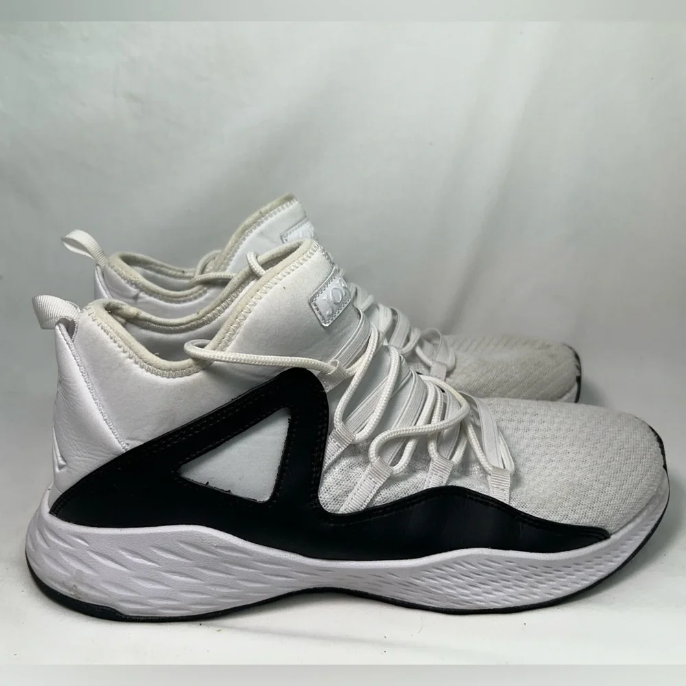 Nike air Jordan formula 23 white/black - Picture 2 of 6